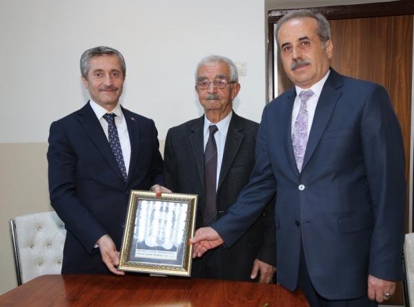 Mezunumuz Şahinbey Belediye Başkanı Mehmet Tahmazoğlu´nun Öğretmenler Günü Ziyareti